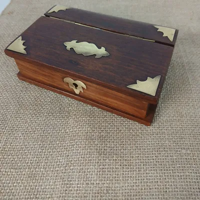 Boite à cigares ou boîte à bijoux en bois & laiton